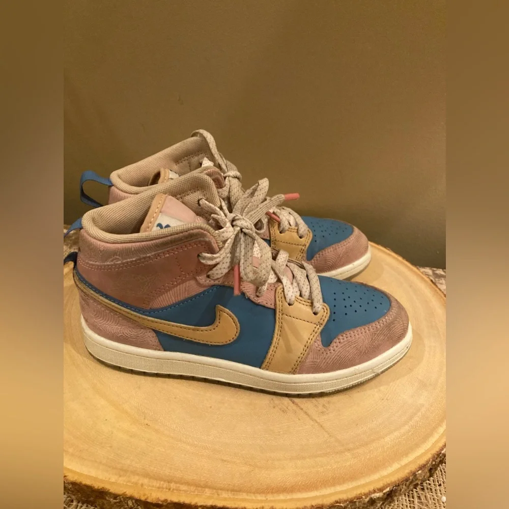 Nike Youth Air Jordan 1 Mid Zen Multicolor FN7495-400 GS Shoes‎ Size 2Y
